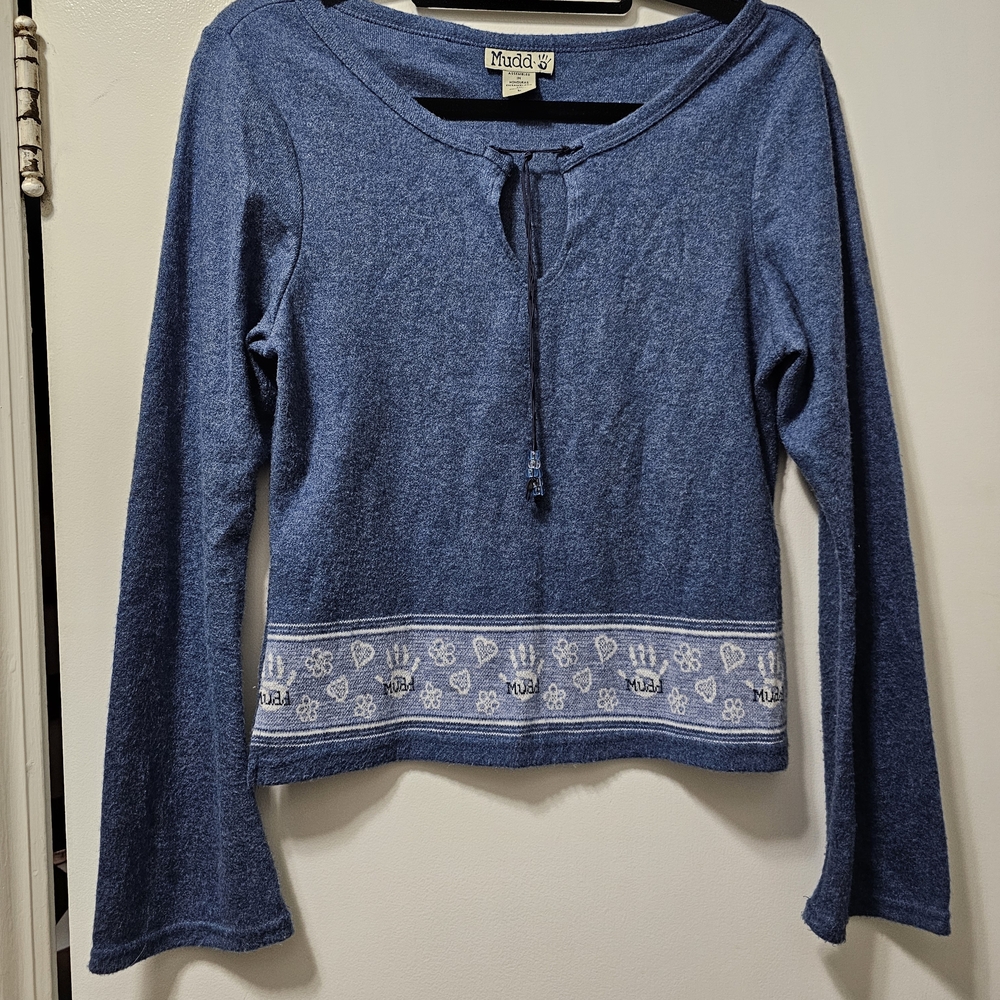 Vintage 90's Y2K Mudd Babydoll V-Neck Bell Sleeved Lightweight Sweater. Size L.